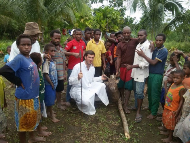 Instituto-del-Verbo-Encarnado-Papa-Nueva-Guinea-Misin-04-e1425057413455-1024x768