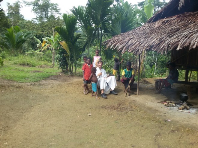 Instituto-del-Verbo-Encarnado-Papa-Nueva-Guinea-Misin-08