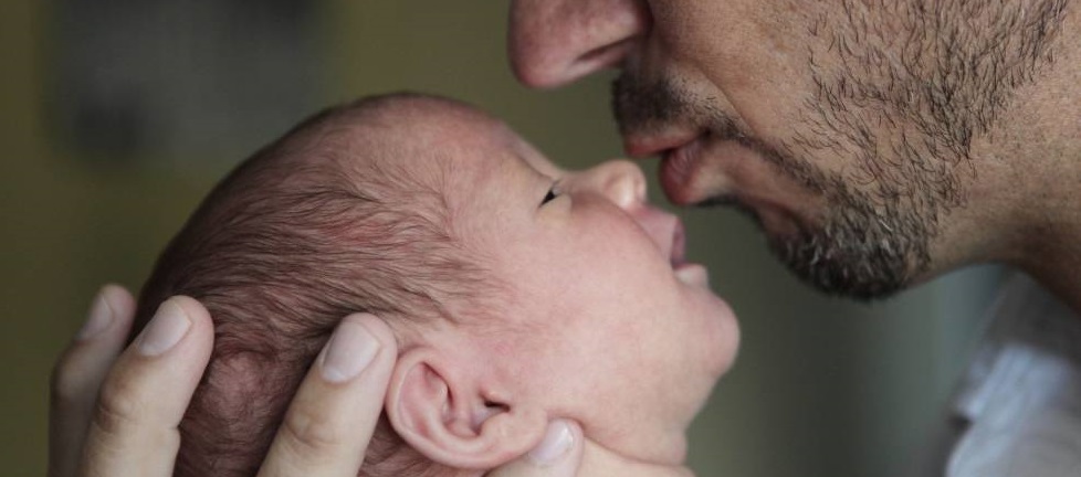 Los nuevos roles de los padres, "el inicio de una posible revolucin que podra tener un impacto muy positivo"